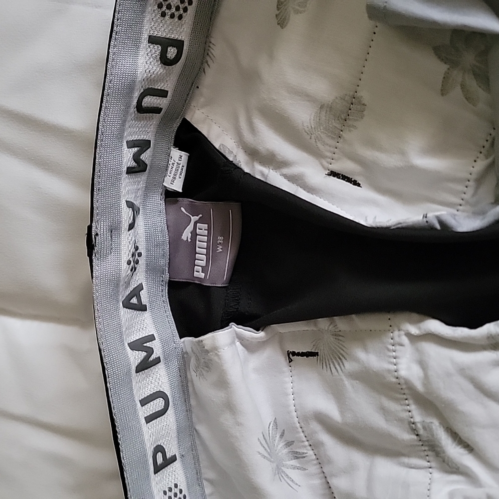 Puma Golf Shorts - Picture 2 of 2